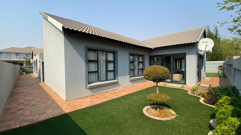 4 Bedroom Property for Sale in Raslouw Glen Gauteng