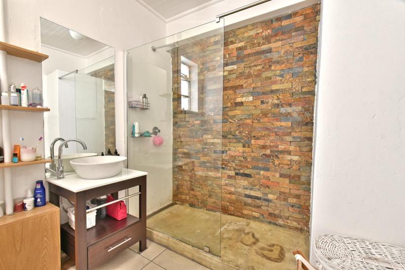 2 Bedroom Property for Sale in Parktown North Gauteng