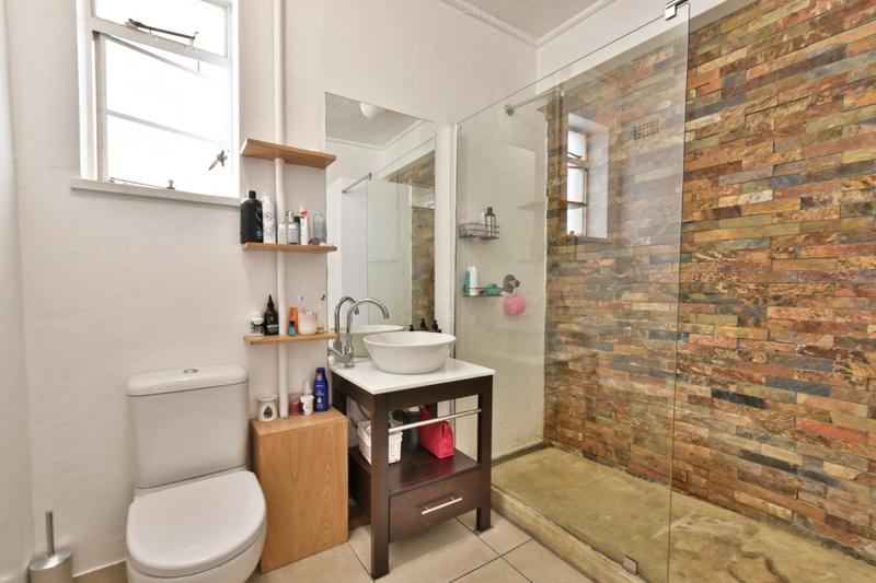 2 Bedroom Property for Sale in Parktown North Gauteng