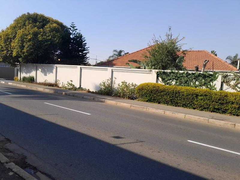 4 Bedroom Property for Sale in Sydenham Gauteng