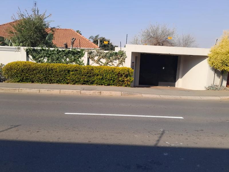 4 Bedroom Property for Sale in Sydenham Gauteng