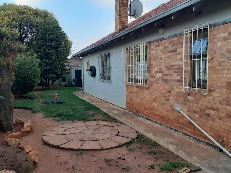 4 Bedroom Property for Sale in Sydenham Gauteng