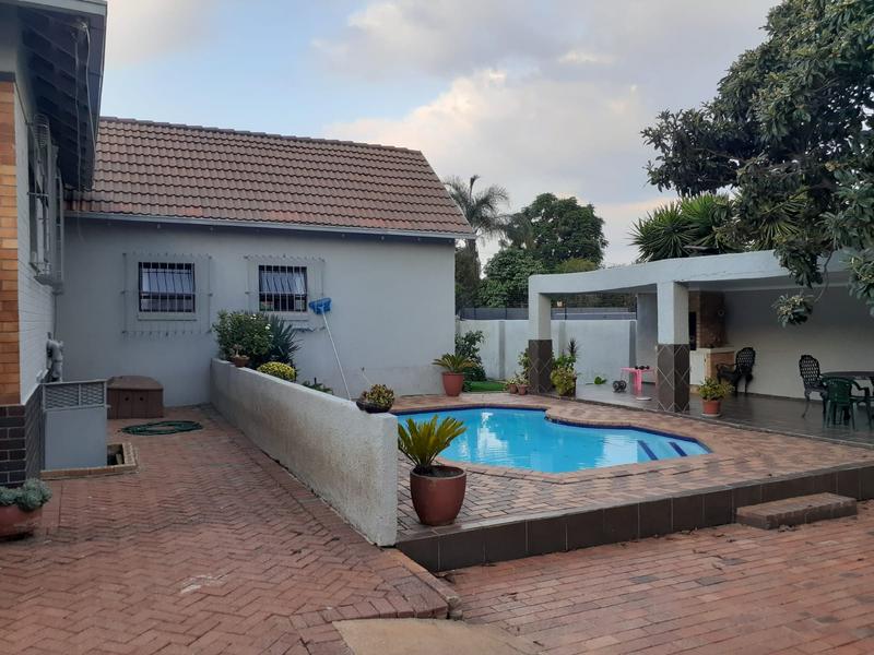 4 Bedroom Property for Sale in Sydenham Gauteng