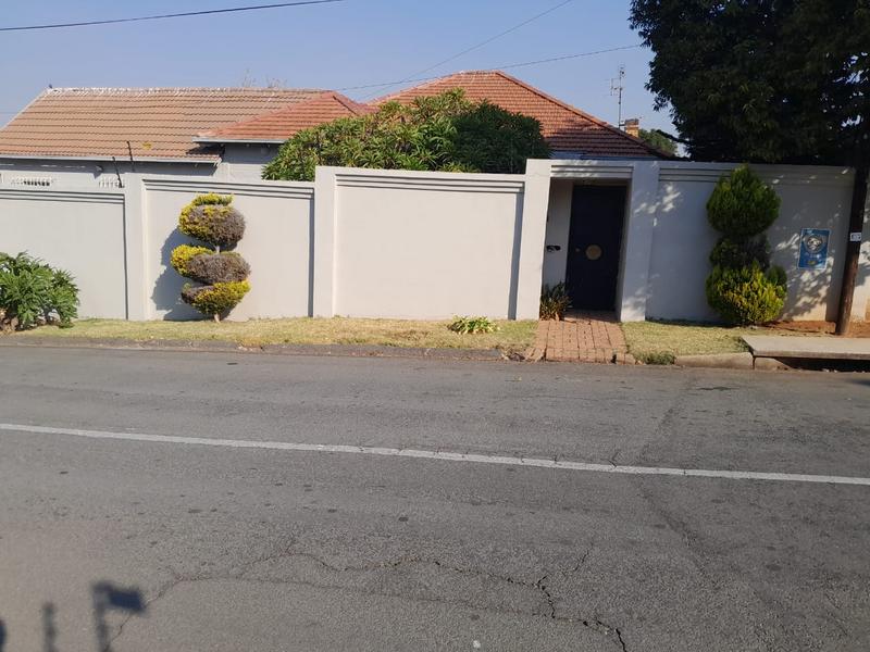 4 Bedroom Property for Sale in Sydenham Gauteng