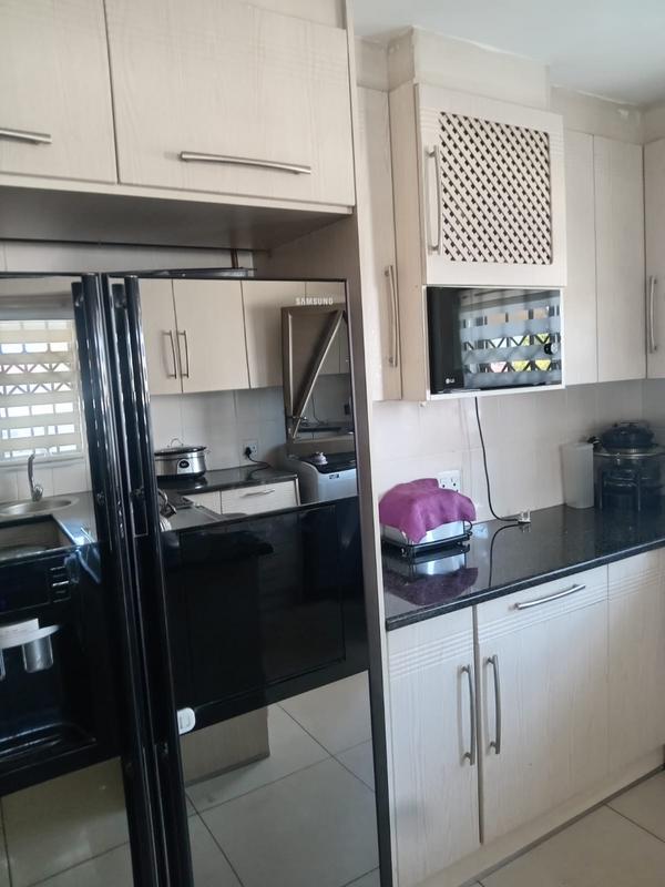 4 Bedroom Property for Sale in Protea Glen Gauteng