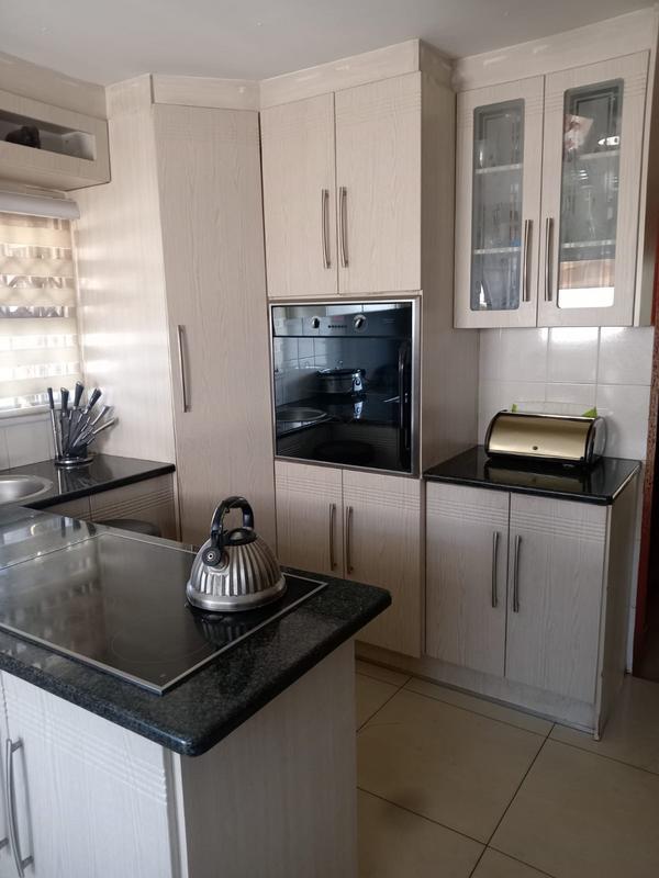 4 Bedroom Property for Sale in Protea Glen Gauteng