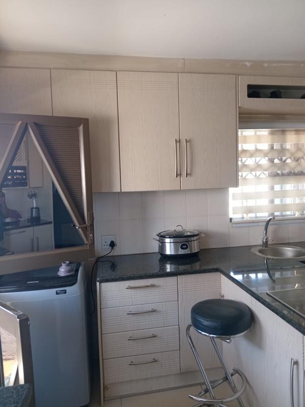 4 Bedroom Property for Sale in Protea Glen Gauteng