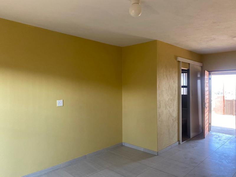 To Let 1 Bedroom Property for Rent in Braamfischerville Gauteng