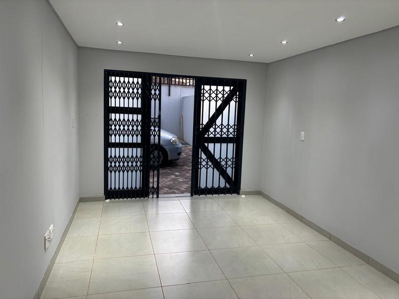 To Let 2 Bedroom Property for Rent in Risidale Gauteng