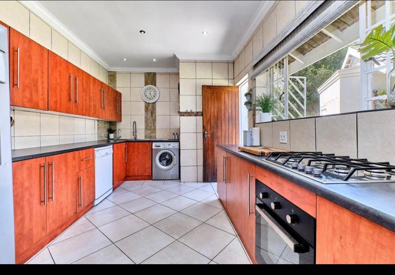 To Let 4 Bedroom Property for Rent in Darrenwood Gauteng