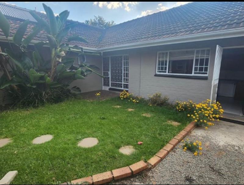 To Let 4 Bedroom Property for Rent in Darrenwood Gauteng