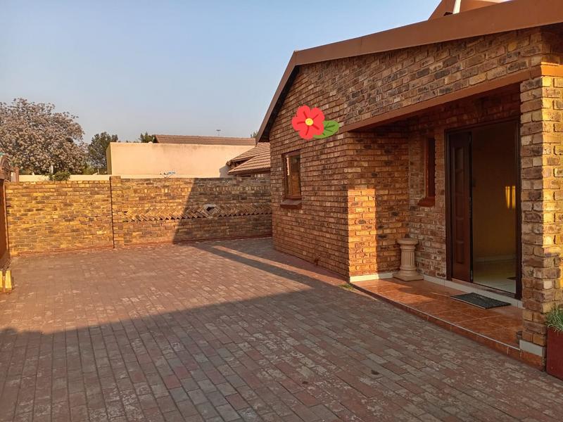 3 Bedroom Property for Sale in Tembisa Gauteng