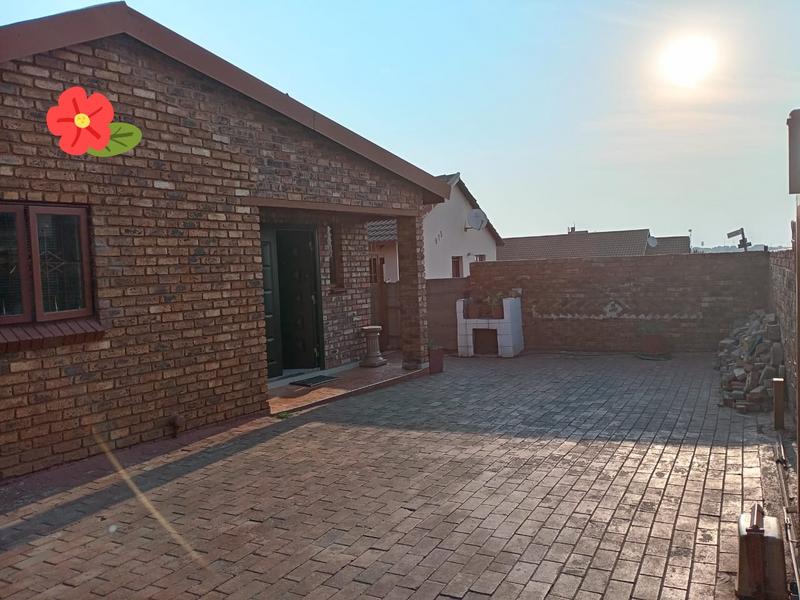 3 Bedroom Property for Sale in Tembisa Gauteng