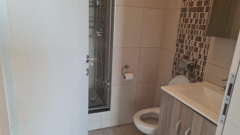 To Let 2 Bedroom Property for Rent in Bedford Gardens Gauteng