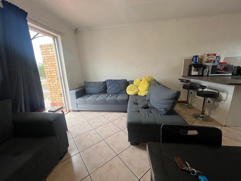 2 Bedroom Property for Sale in Helikonpark Gauteng