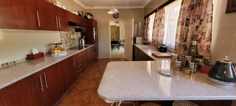 4 Bedroom Property for Sale in Alberante Gauteng