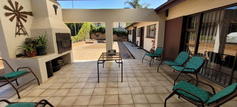 4 Bedroom Property for Sale in Alberante Gauteng