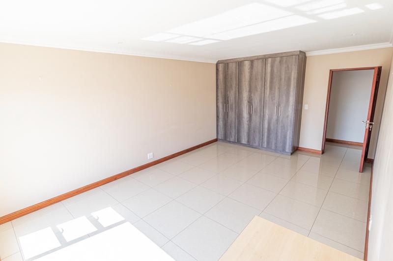 To Let 4 Bedroom Property for Rent in Chancliff A H Gauteng