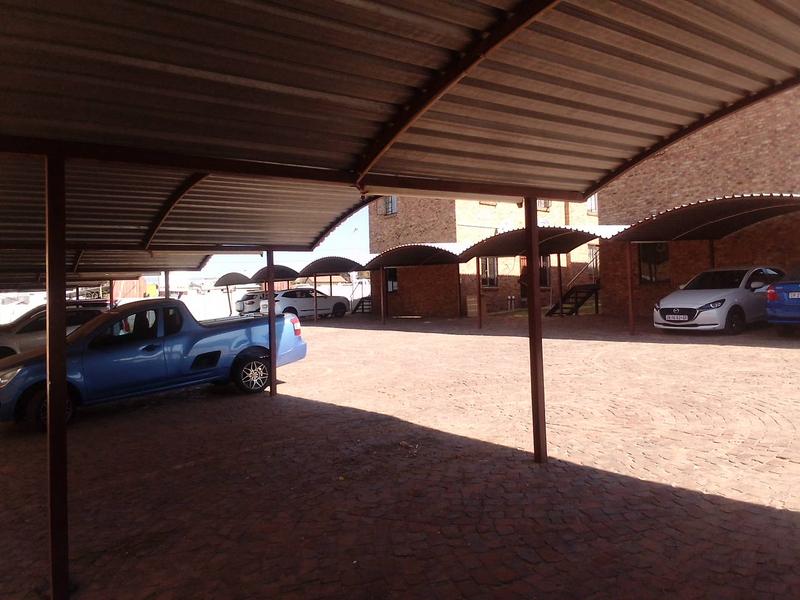 2 Bedroom Property for Sale in Olievenhoutbosch Gauteng