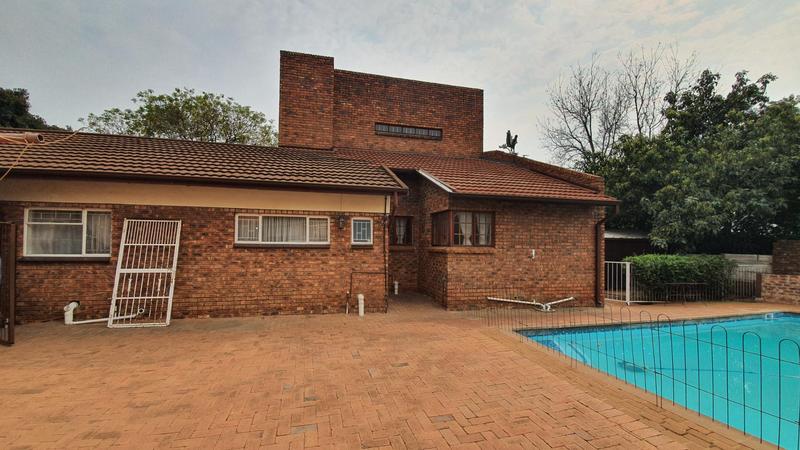 4 Bedroom Property for Sale in Theresa Park Gauteng