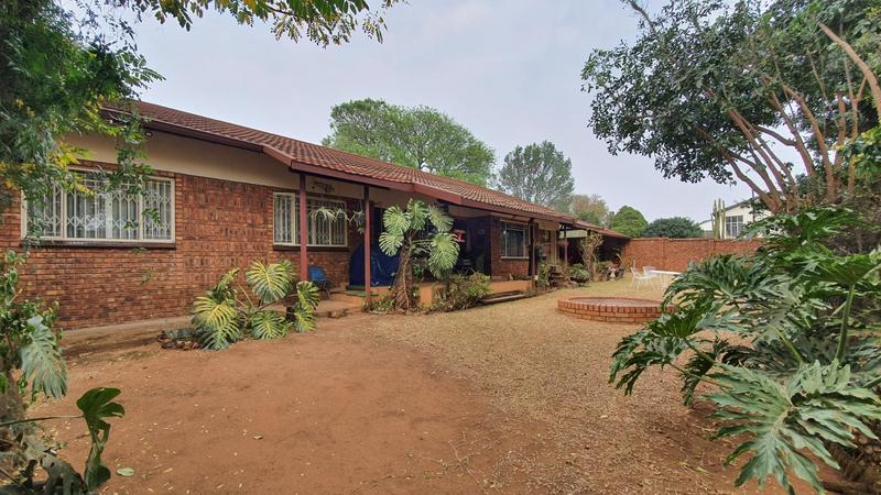 4 Bedroom Property for Sale in Theresa Park Gauteng