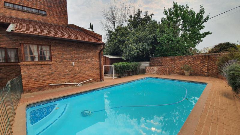 4 Bedroom Property for Sale in Theresa Park Gauteng