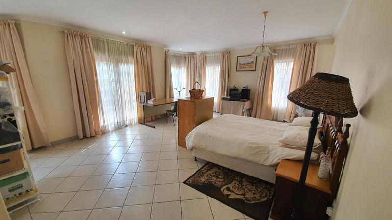 4 Bedroom Property for Sale in Theresa Park Gauteng