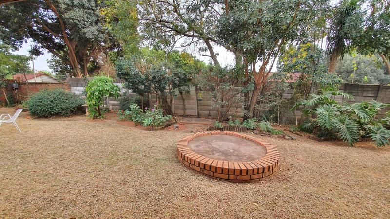 4 Bedroom Property for Sale in Theresa Park Gauteng