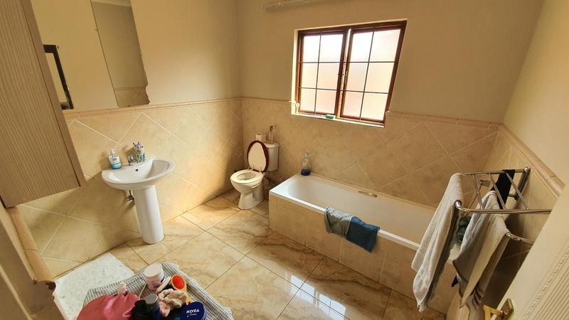 3 Bedroom Property for Sale in Theresa Park Gauteng