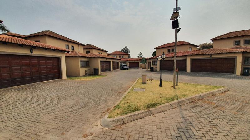 3 Bedroom Property for Sale in Theresa Park Gauteng