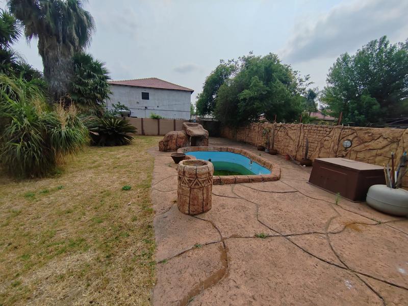 3 Bedroom Property for Sale in Pretoria Gardens Gauteng