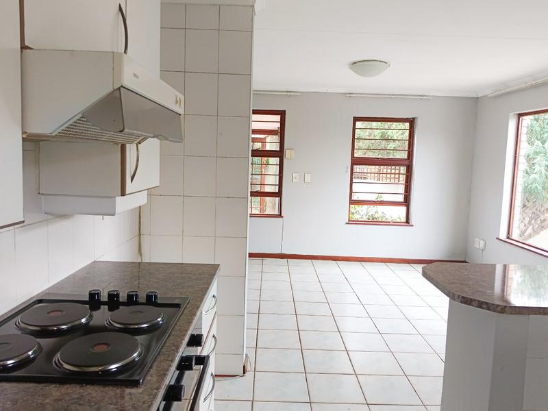 To Let 3 Bedroom Property for Rent in Magaliessig Gauteng