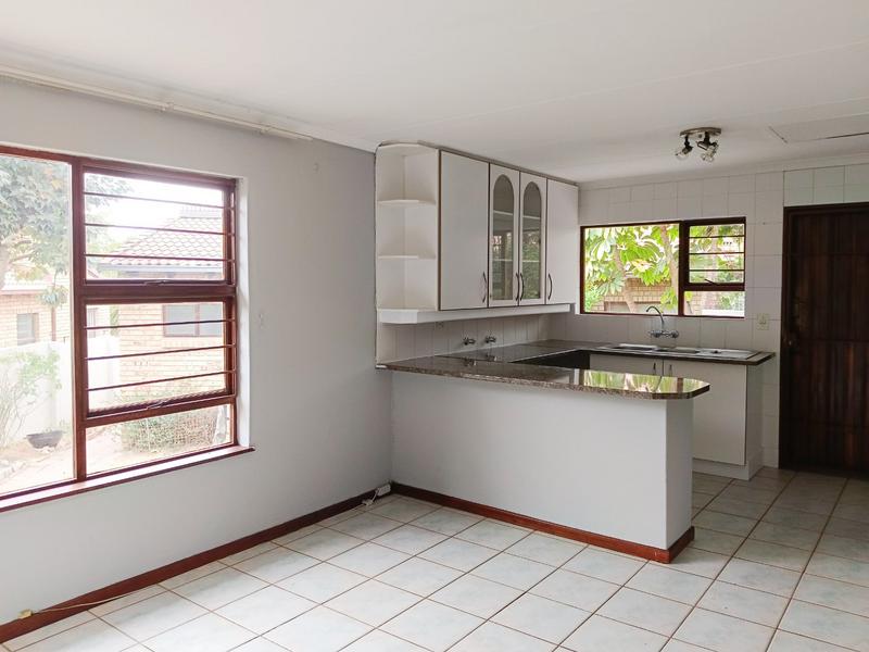 To Let 3 Bedroom Property for Rent in Magaliessig Gauteng