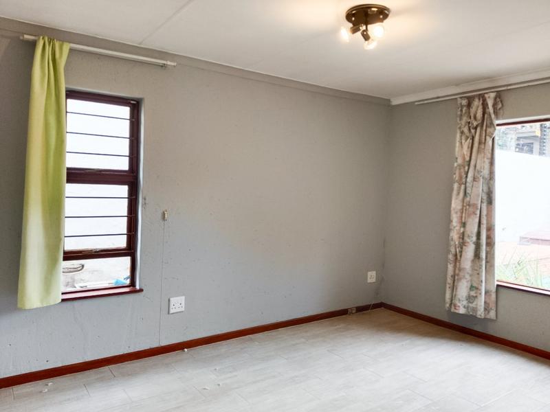 To Let 3 Bedroom Property for Rent in Magaliessig Gauteng