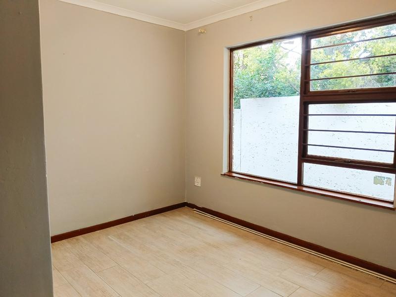 To Let 3 Bedroom Property for Rent in Magaliessig Gauteng