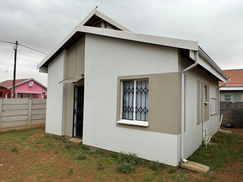 2 Bedroom Property for Sale in Savanna City Gauteng