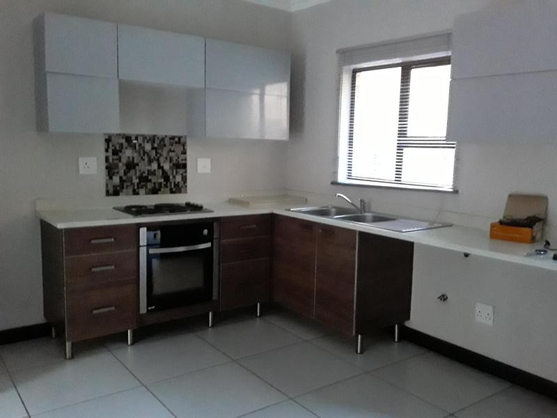 2 Bedroom Property for Sale in Rooihuiskraal North Gauteng