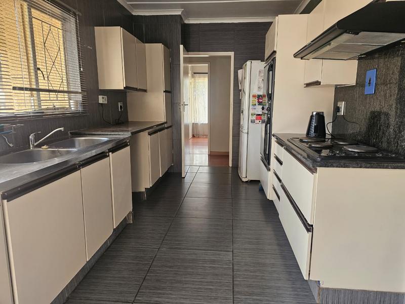 3 Bedroom Property for Sale in Highway Gardens Gauteng