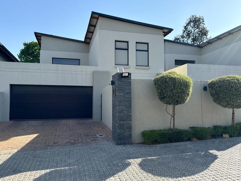 3 Bedroom Property for Sale in Bryanston Gauteng