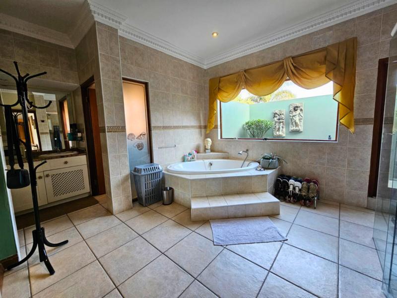 4 Bedroom Property for Sale in Blue Gill Estate Gauteng