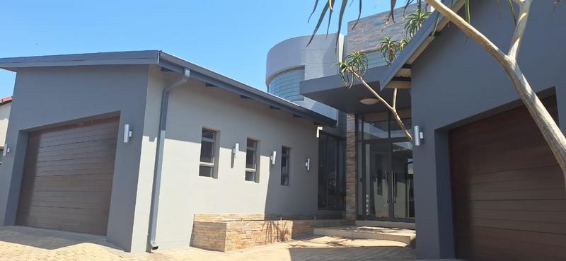 5 Bedroom Property for Sale in Midlands Estate Gauteng