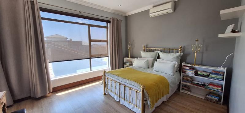 5 Bedroom Property for Sale in Midlands Estate Gauteng