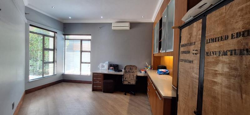 5 Bedroom Property for Sale in Midlands Estate Gauteng