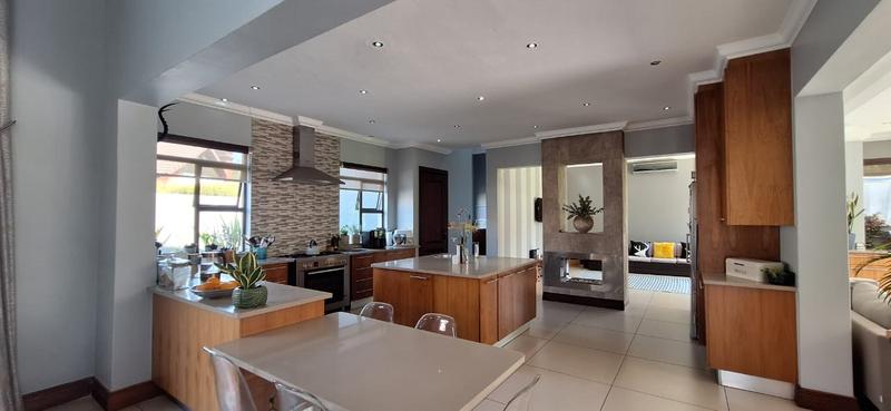 5 Bedroom Property for Sale in Midlands Estate Gauteng