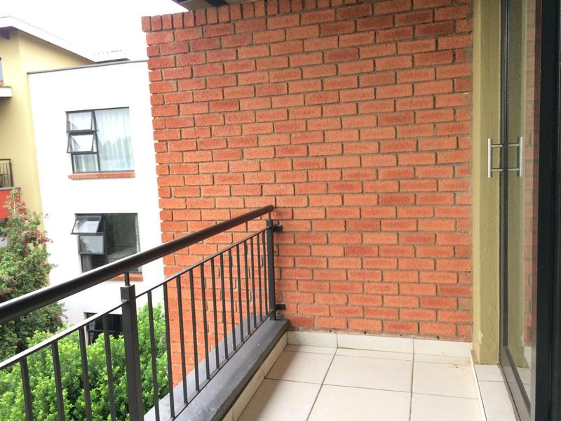 To Let 2 Bedroom Property for Rent in Douglasdale Gauteng