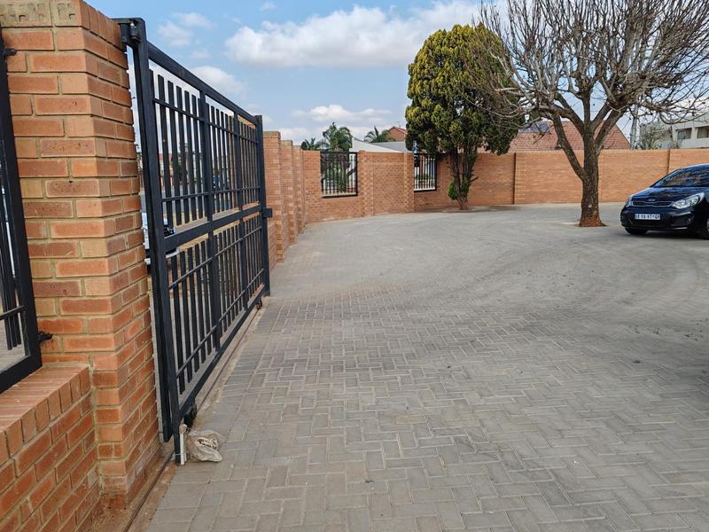 To Let commercial Property for Rent in Lenasia Gauteng