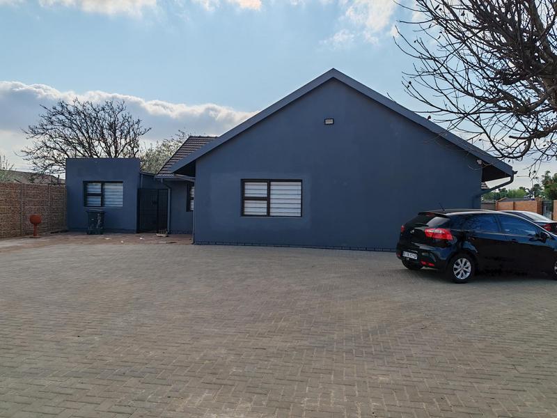 To Let commercial Property for Rent in Lenasia Gauteng