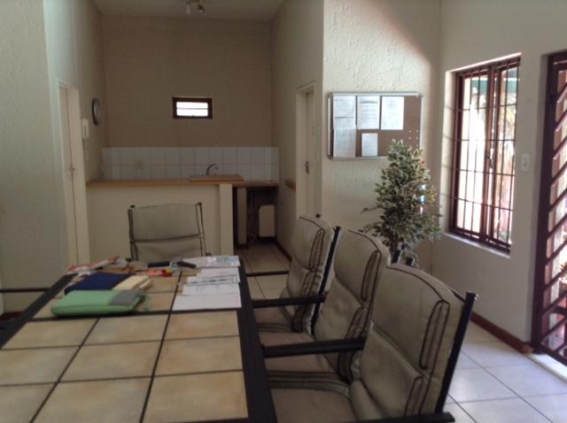 1 Bedroom Property for Sale in Morningside Gauteng