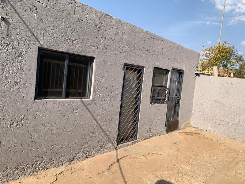 9 Bedroom Property for Sale in Tembisa Gauteng