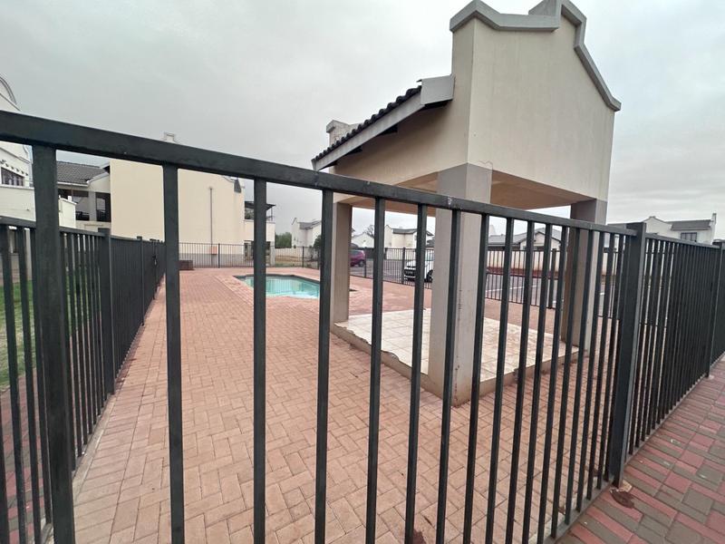 3 Bedroom Property for Sale in Hesteapark Gauteng